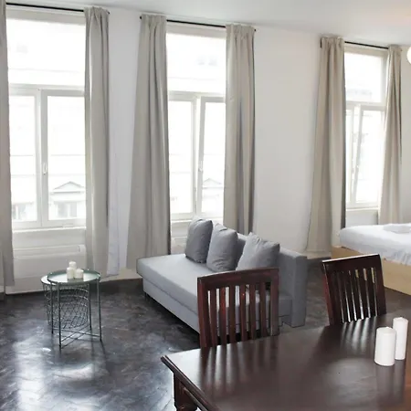 Apartment Traditional Modern Centre